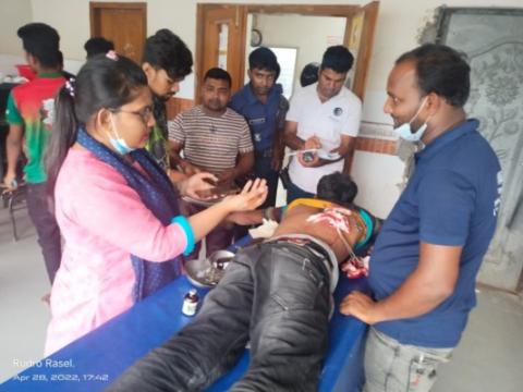 চুয়াডাঙ্গায় মৃত্যু নিয়ে গুজব; দ্বন্দ্বে যুবককে কুপিয়ে জখম