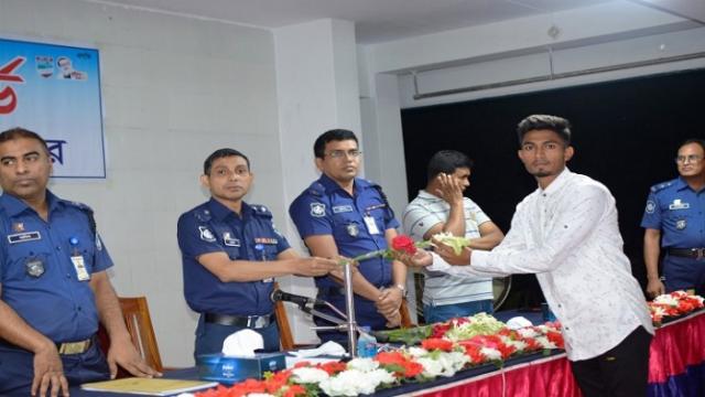 মেহেরপুরে তিন নারীসহ ১৮ জন পেলেন পুলিশের চাকরি