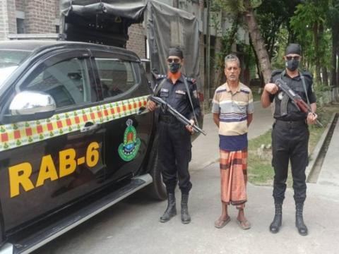 চুয়াডাঙ্গার গাঁজা ও ইয়াবাসহ তিন মাদক ব্যবসায়ী গ্রেপ্তার