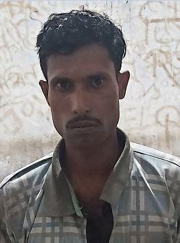 আলমডাঙ্গায় দুটি গাছসহ গাঁজাচাষী আটক
