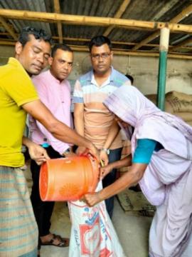 কেডিকে ইউনিয়নে ভিজিএফের চাল বিতরণ কর্মসূচির উদ্বোধন