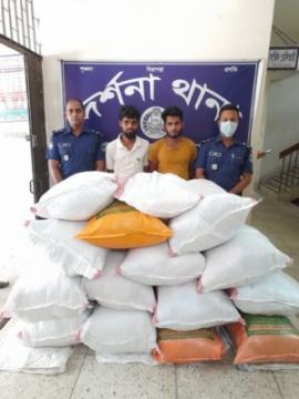 দর্শনায় আবাসিক হোটেলে পুলিশের অভিযান; হোটেল মালিকসহ তিনজন আটক