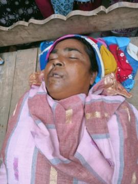 দর্শনায় নারী মাদক ব্যবসায়ীর আত্মহত্যা