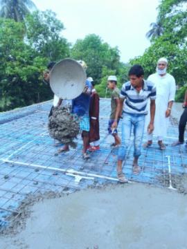 চুয়াডাঙ্গায় হাফেজিয়া লিল্লাহ বোর্ডিংয়ের দ্বিতীয় তলার ছাদ ঢালাই