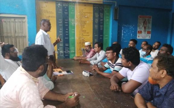 দামুড়হুদায় সাব-রেজিস্ট্রারের বদলি না হওয়া পর্যন্ত কলমবিরতির ঘোষণা