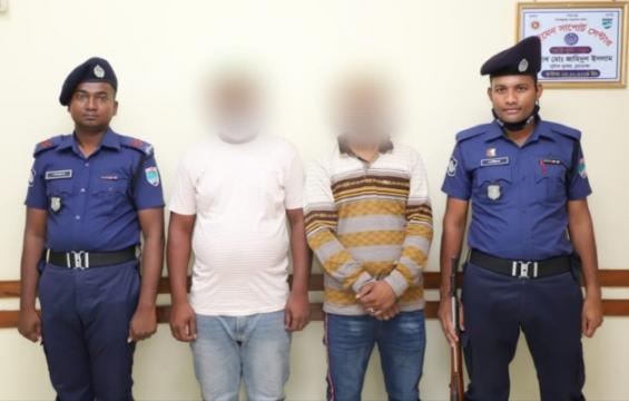 চুয়াডাঙ্গায় দুই মাদক ব্যবসায়ীর আত্মসমর্পণ