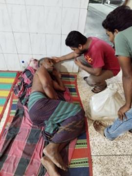 চুয়াডাঙ্গায় বঙ্গবন্ধু ছাত্র পরিষদের সাহরি বিতরণ