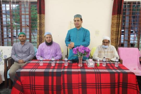 পিতা-মাতাহীন এতিম শিশুদের সাথে প্রথম রোজার ইফতারি করলেন পুলিশ সুপার জাহিদুল ইসলাম