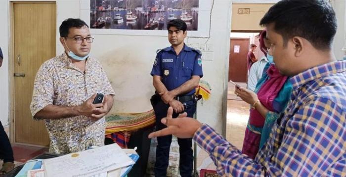 চুয়াডাঙ্গার ডিঙ্গেদহ বাজারে ভুয়া চিকিৎসককে জরিমানা, ক্লিনিক সিলগালা