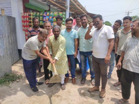 আন্দুলবাড়ীয়ায় ৩ লাখ টাকা ব্যয়ে ড্রেন নির্মাণ কাজের উদ্বোধন