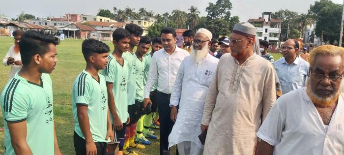 আলমডাঙ্গায় বঙ্গবন্ধু গোল্ডকাপ ফুটবল টুর্নামেন্টের উদ্বোধন