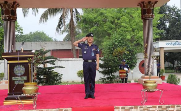 চুয়াডাঙ্গায় পুলিশের সাপ্তাহিক মাস্টার প্যারেড অনুষ্ঠিত
