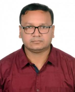 জীবননগর পৌর যুবলীগের সভাপতি ছোট বাবু সড়ক দুর্ঘটনায় আহত