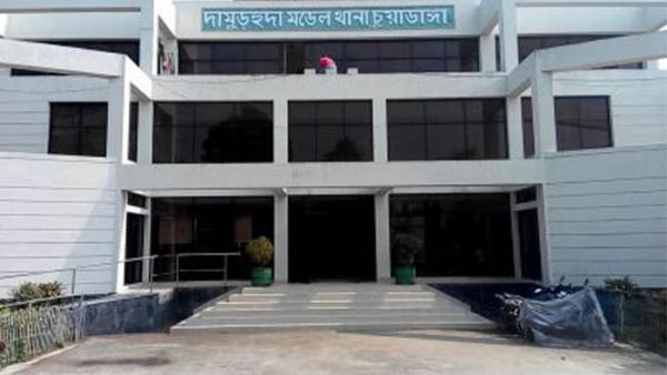 নিখোঁজ স্কুলছাত্রকে উদ্ধার করলো দামুড়হুদা থানা পুলিশ