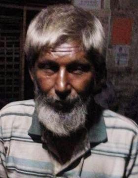 আলমডাঙ্গার পরিচিত মুখ বাদল পাগল আর নেই