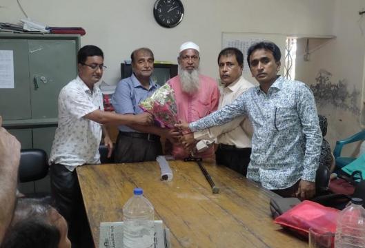 আলমডাঙ্গা সরকারি কলেজের শিক্ষক জামাল হোসেনকে বিদায়ী সংবর্ধনা