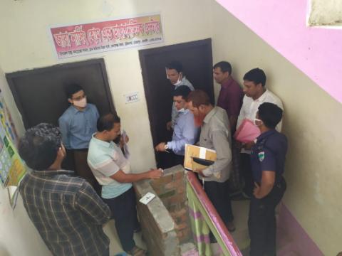 মুজিবনগর নিবন্ধনবিহীন পাঁচ ক্লিনিক ও ডায়াগনস্টিক সেন্টার সিলগালা