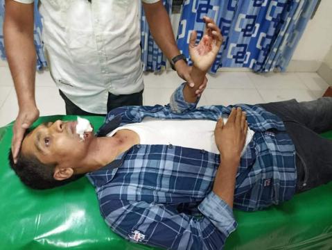মাদকসহ পুলিশের কাছ থেকে আসামি ছিনতাই: ইট-পাটকেল নিক্ষেপ, ৫ পুলিশ সদস্য আহত