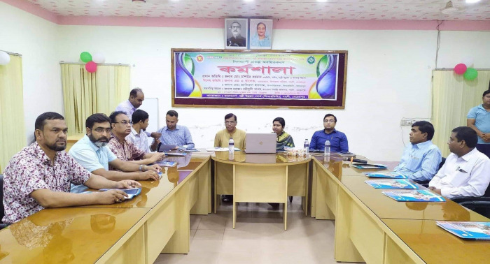 গাংনীতে দরিদ্র মহিলাদের নিয়ে অবহিতকরণ সভা অনুষ্ঠিত