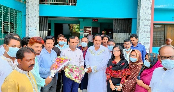 জীবননগর পৌরসভা পরিদর্শন করলেন চুয়াডাঙ্গা জেলা প্রশাসক