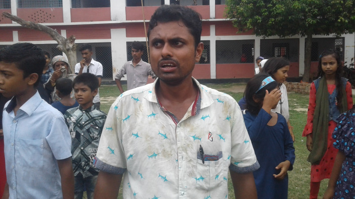 আসমানখালী মাধ্যমিক বিদ্যালয়ে নিরাপত্তা কর্মীকে মারধরের অভিযোগ