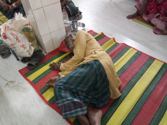 অজ্ঞান পাটির খপ্পরে কাঁচামাল ব্যবসায়ী