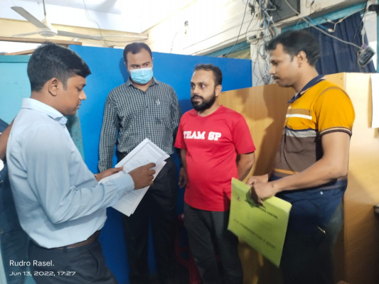 চুয়াডাঙ্গায় ডায়াগনস্টিক সেন্টারে জরিমানা, মোটরসাইকেলের অতিরিক্ত হর্ণ ও ফগ লাইট জব্দ