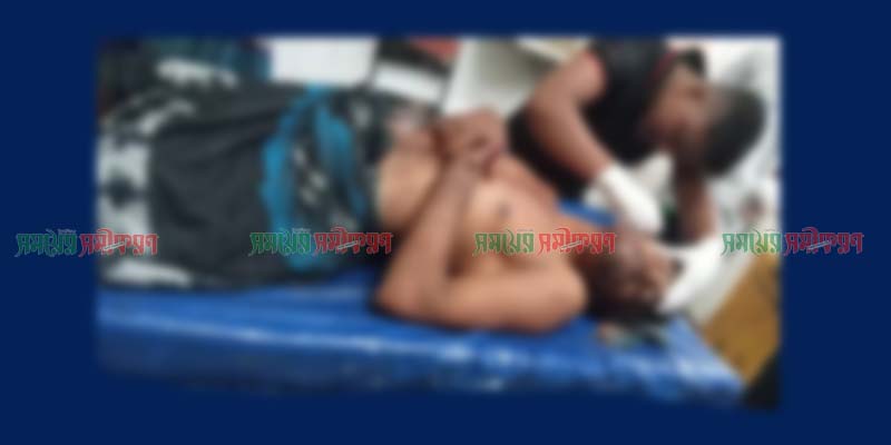 ঘুমন্ত পিতাকে কুপিয়ে জখম করল ছেলে