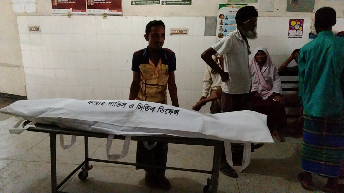 মেহেরপুরে ট্রাকের চাকায় পিষ্ট হয়ে কৃষক নিহত