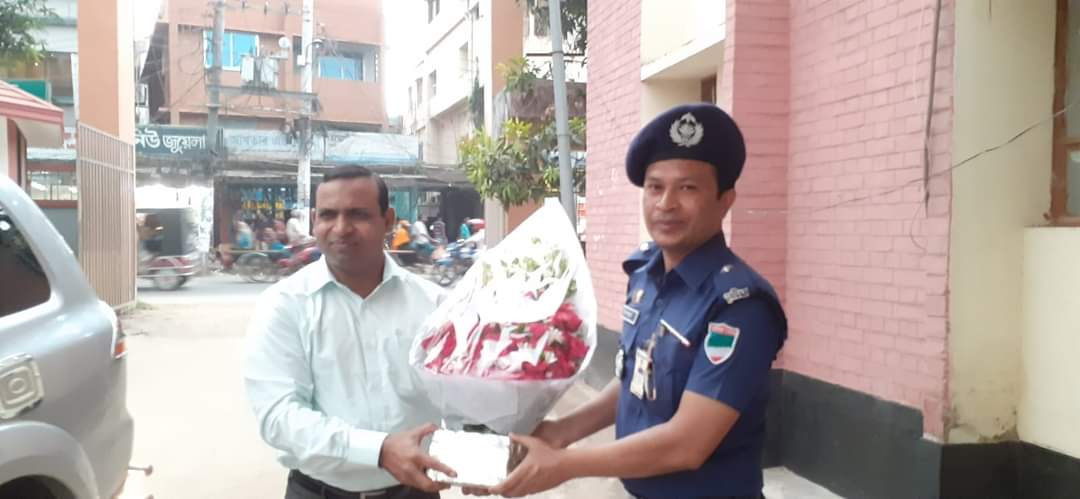 চুয়াডাঙ্গা সদর থানা পরিদর্শন করলেন জেলা প্রশাসক আমিনুল ইসলাম খান