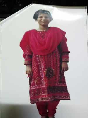 পিতা-মাতার সন্ধান চায় শিশু আঞ্জু