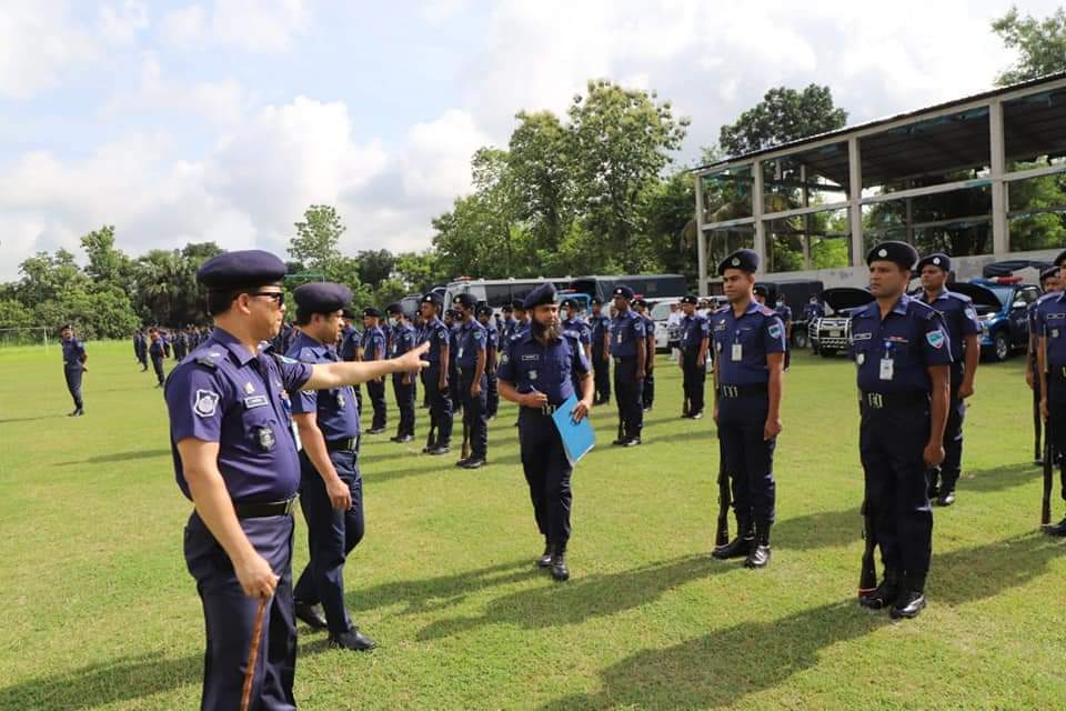 চুয়াডাঙ্গা জেলা পুলিশের মাস্টার প্যারেড অনুষ্ঠিত