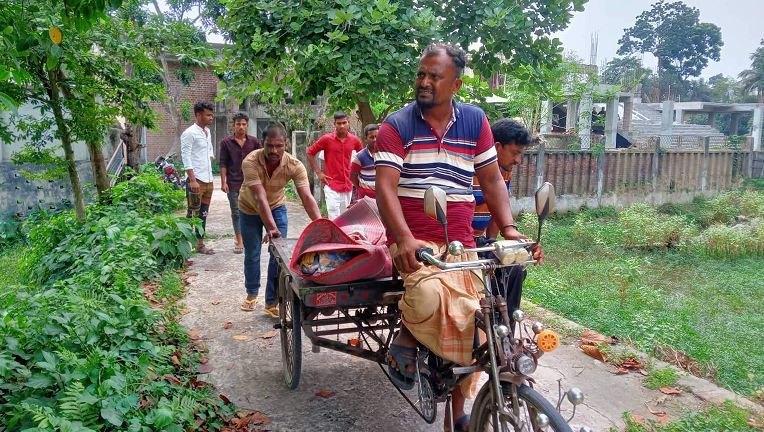 মেহেরপুরে ঘরের বারান্দা থেকে গৃহবধূর ঝুলন্ত লাশ উদ্ধার