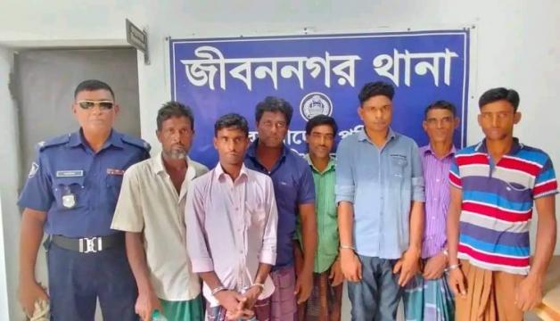 জীবননগরে গ্রেপ্তারি পরোয়ানাভুক্ত ৭ আসামি গ্রেপ্তার