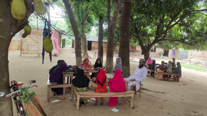 ২৮ বছরেও গড়ে ওঠেনি মাদ্রাসার ভবন; গাছের নিচে চলছে শিক্ষা কার্যক্রম, পাঠদান ব্যহত