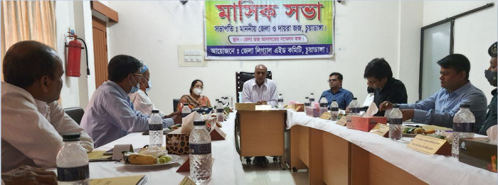 চুয়াডাঙ্গা জেলা লিগ্যাল এইড’র মাসিক সভায় জেলা ও দায়রা জজ জিয়া হায়দার