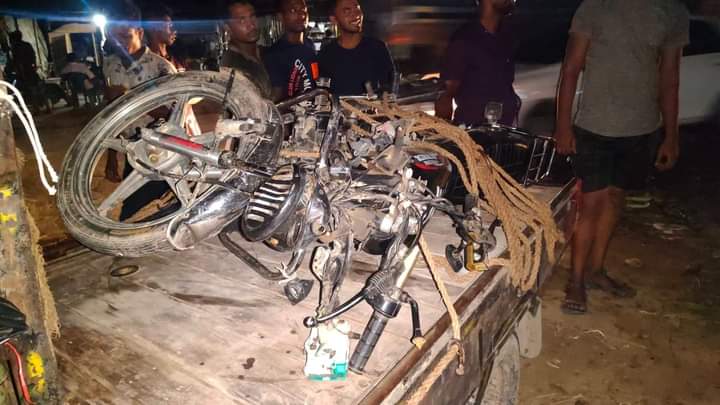 গাংনীতে আলগামন ও মোটরসাইকেলের মুখোমুখি সংঘর্ষ একজন নিহত, আহত ৩ জন