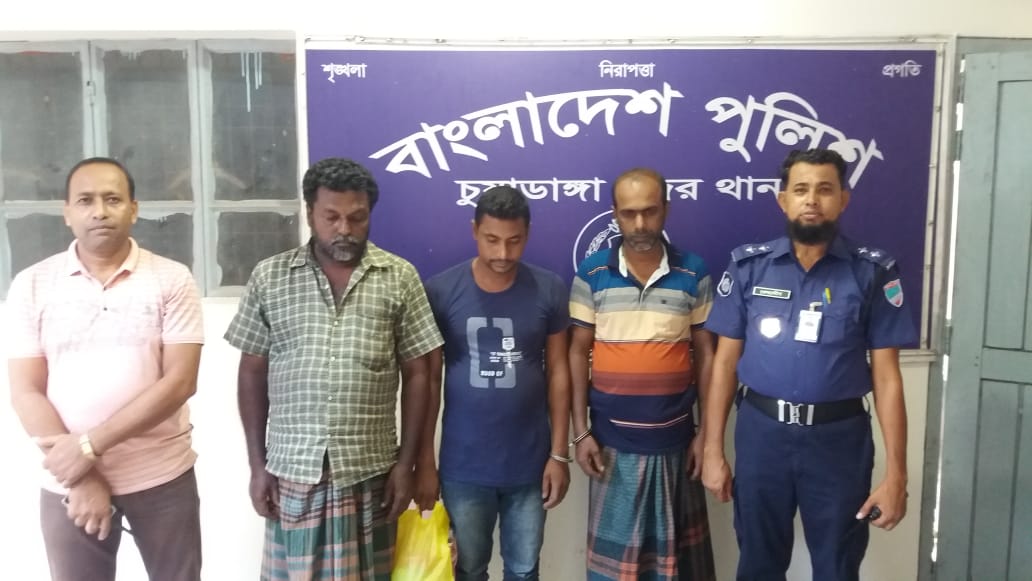 চুয়াডাঙ্গায় ইজিবাইক চোর চক্রের তিন সদস্য গ্রেপ্তার