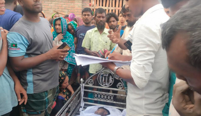 কুড়ুলগাছিতে বজ্রপাতে কৃষকের মৃত্যু