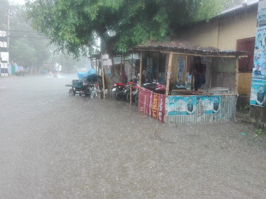 চুয়াডাঙ্গায় শ্রাবণের প্রথম প্রবল বর্ষণ, জনজীবনে স্বস্তি