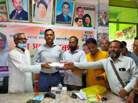 বন্যার্তদের জন্য গাংনীতে বিএনপির ত্রাণ সংগ্রহ শুরু