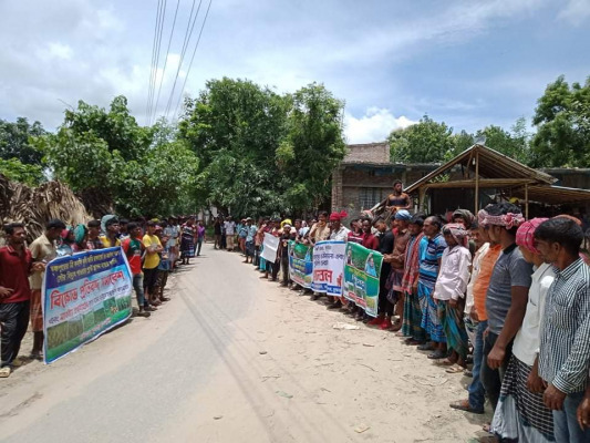 জীবননগর কৃষ্ণপুরে কৃষি জমিতে সোলার বিদ্যুৎ কেন্দ্র স্থাপনের প্রতিবাদে মানববন্ধন ও বিক্ষোভ