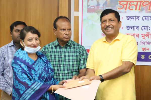 চুয়াডাঙ্গায় সেলাই প্রশিক্ষণ কোর্সের সমাপনী অনুষ্ঠান