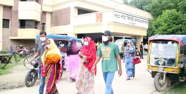 দালালের দৌরাত্ম্যে অতিষ্ঠ মেহেরপুর জেনারেল হাসপাতালের রোগীরা