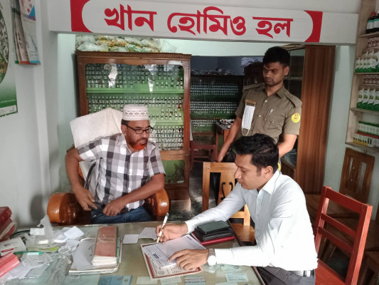 জীবননগরে ভ্রাম্যমাণ আদালতে দুই প্রতিষ্ঠানে জরিমান