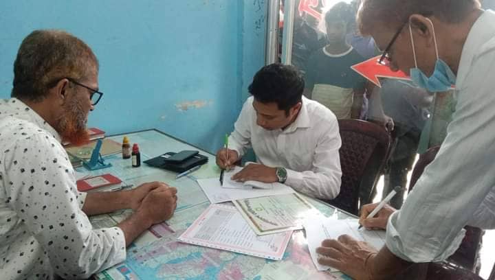 জীবননগরের পৃথক স্থানে চার প্রতিষ্ঠানকে ৬২ হাজার টাকা জরিমানা