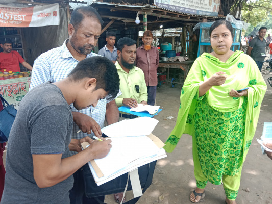দামুড়হুদায় ভ্রাম্যমাণ আদালতে ছয় মোটরসাইকেল চালককে জরিমানা