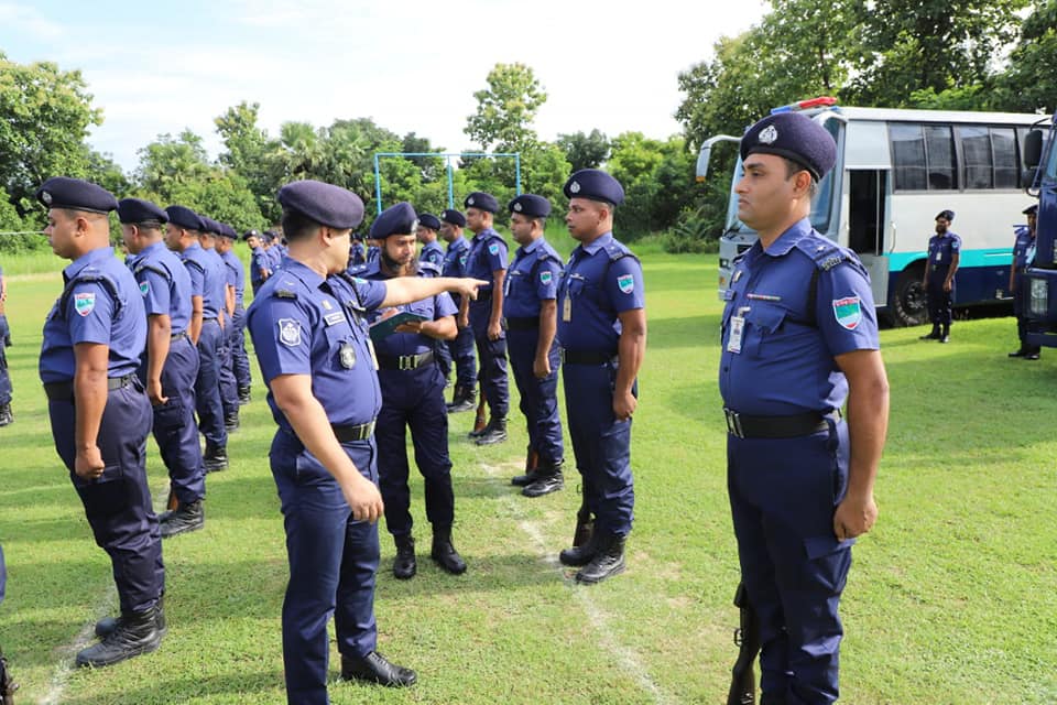 চুয়াডাঙ্গা জেলা পুলিশের মাস্টার প্যারেড অনুষ্ঠিত