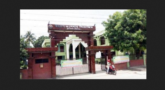 চুয়াডাঙ্গা পৌরসভায় পূর্বঘোষণা ছাড়াই বাড়ল পানি ও সেবার দাম