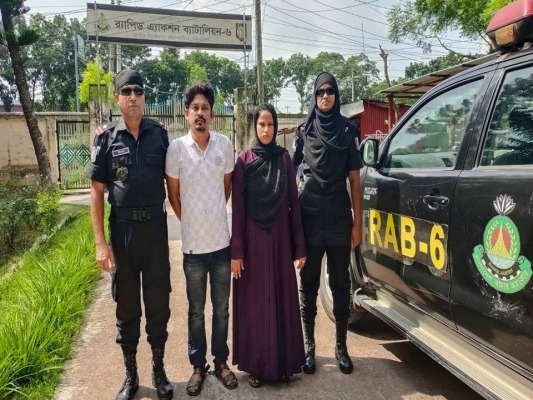 পর্ণগ্রাফি মামলার প্রধান আসামীসহ দুজন আটক